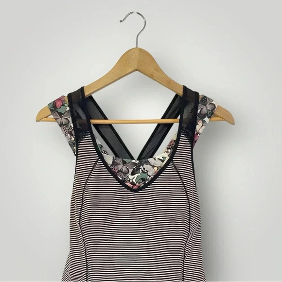 Lululemon Super Sport Tank Mini Pop Stripe Black Mink Berry Sz 6 - Picture 3 of 13